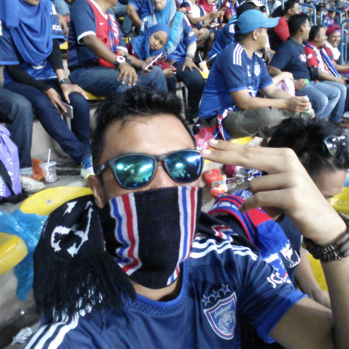 amirshazwan_'s tweet photo. Salam kemenangan dari Stadium Shah Alam wahai Johoreans kat Johor! #FinalPialaFA2016 #LUASKANKUASAMU @BB_Johor https://t.co/8tKOR7xrBP