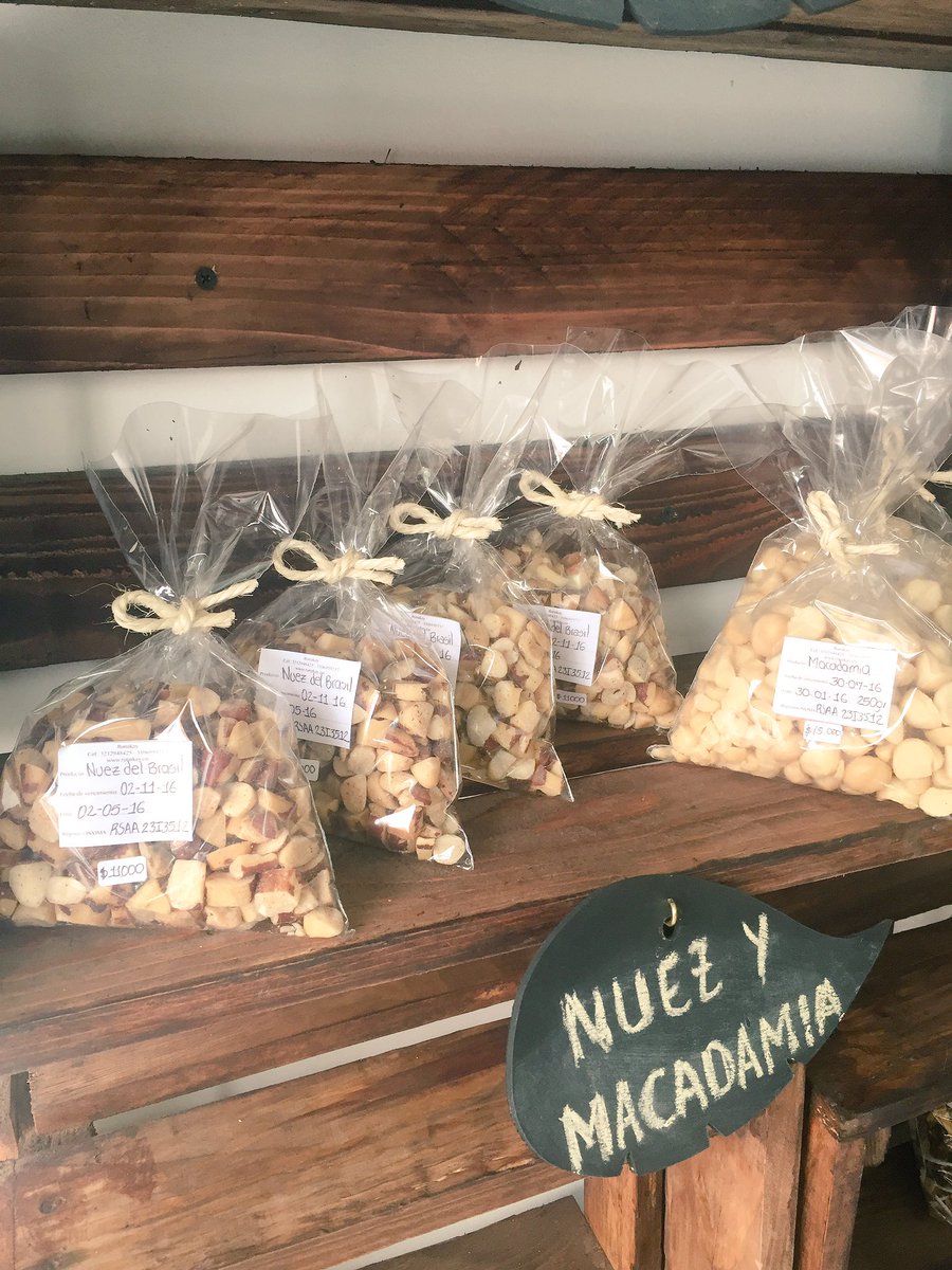 RunakayMercado's tweet photo. Nuez del Brasil y Macadamia, completamente naturales ya están en nuestra tienda. Saludos. https://t.co/jpuyvMPEqk