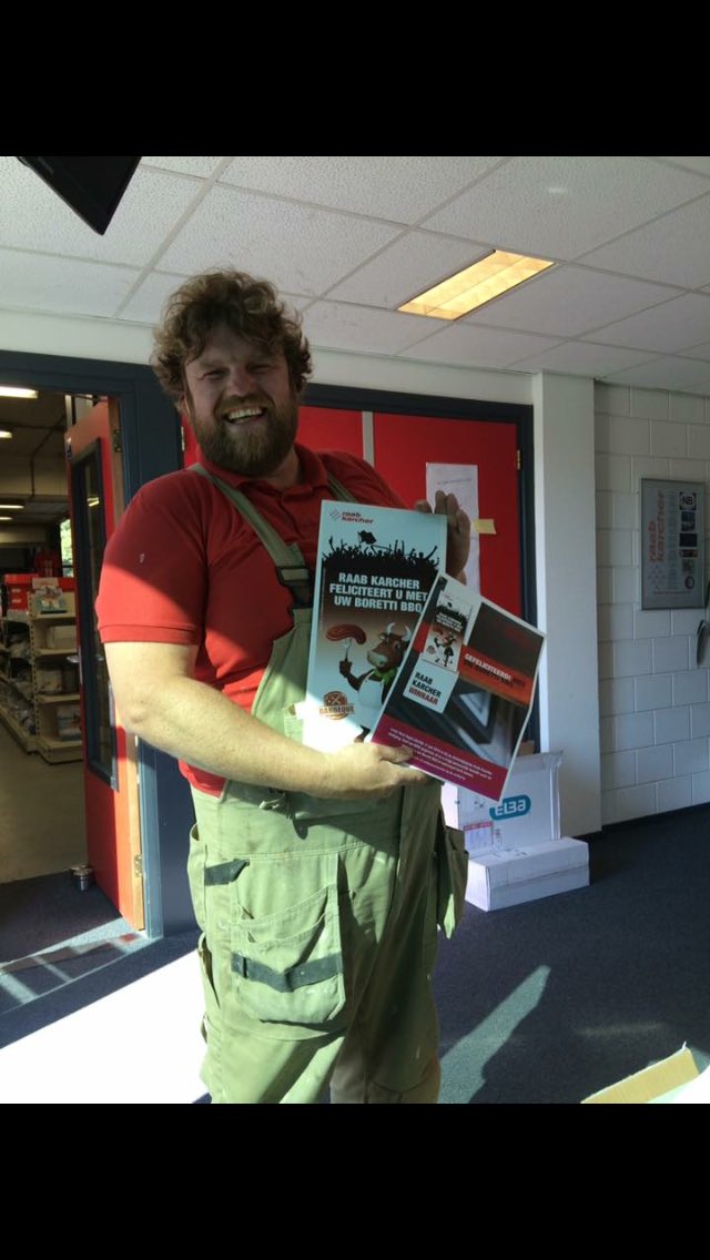 Winnaar !@Boretti_com@RKB_Hillegom Roland Meeuwissen #tegelactie