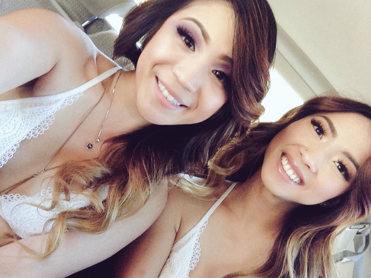jonellemarie_'s tweet photo. About a month ago. 😭💔 #chella16 https://t.co/3wle5Wjlnk