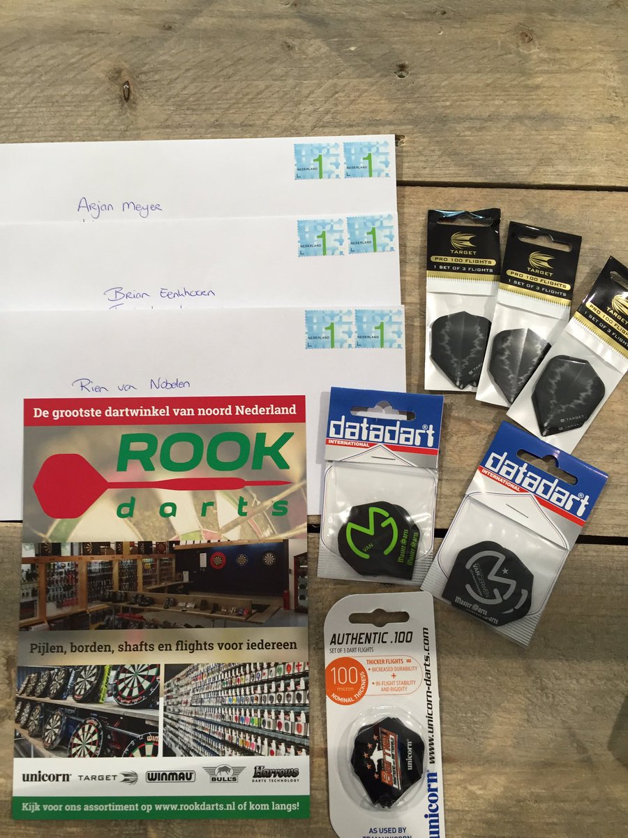 Arjan, Brian en Rien gefeliciteerd namens <a href="/RookDarts/">Rook Darts</a> met jullie gewonnen flights. Ze zijn op de post!