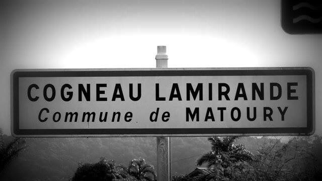 RpheAlexandre's tweet image. Meurtre à Matoury : pensées émues à la famille et aux proches. Ma réaction bit.ly/24ZJVyl #Guyane