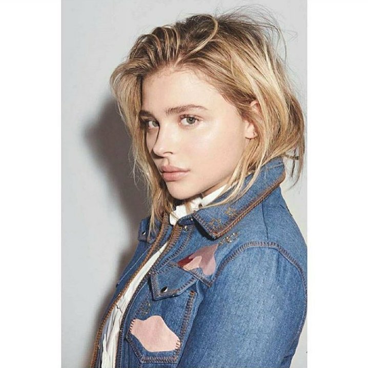 ivorywonki's tweet image. "go make some friends or you'll be lonely"