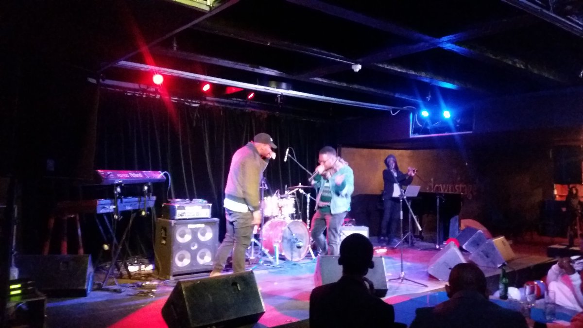 kaymo_mo's tweet photo. @CastinoTheHero on stage with @ThwennyTwenny #FFFshow https://t.co/SfPWnHWwgS