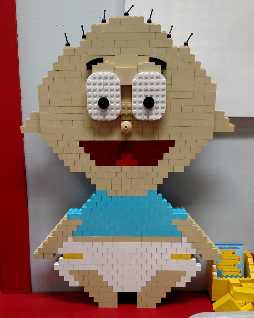 TheRealSki3's tweet photo. I work at Legoland in Chicago and built these two legends at work over the past month. @NickelodeonTV @thesplat https://t.co/VDGYYIPuSJ