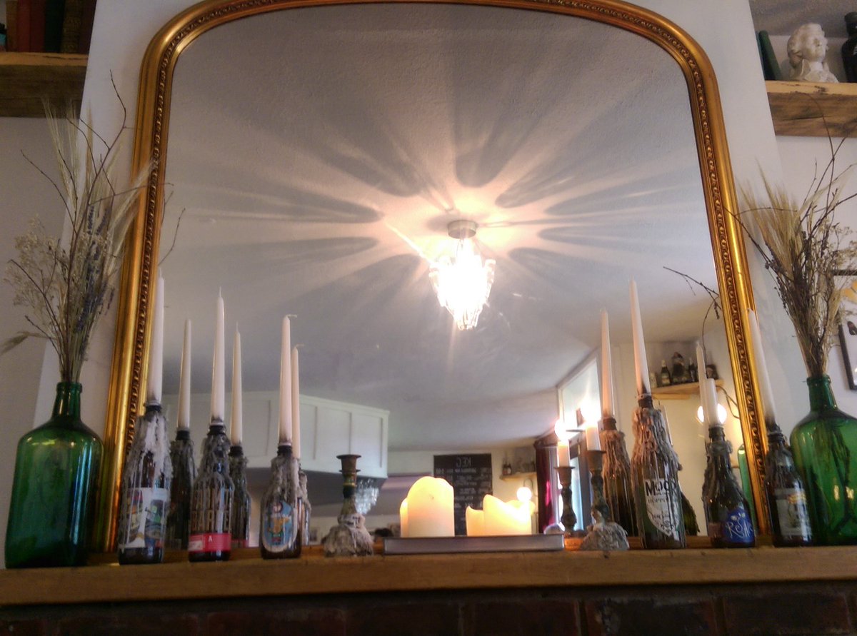 TomPaulMaya's tweet image. #TomsOnTour continuing at @TheBarleyMow! With @WiperAndTrue Wheat beer &amp;amp; @WildWeatherAles peach sour! #craftbeer