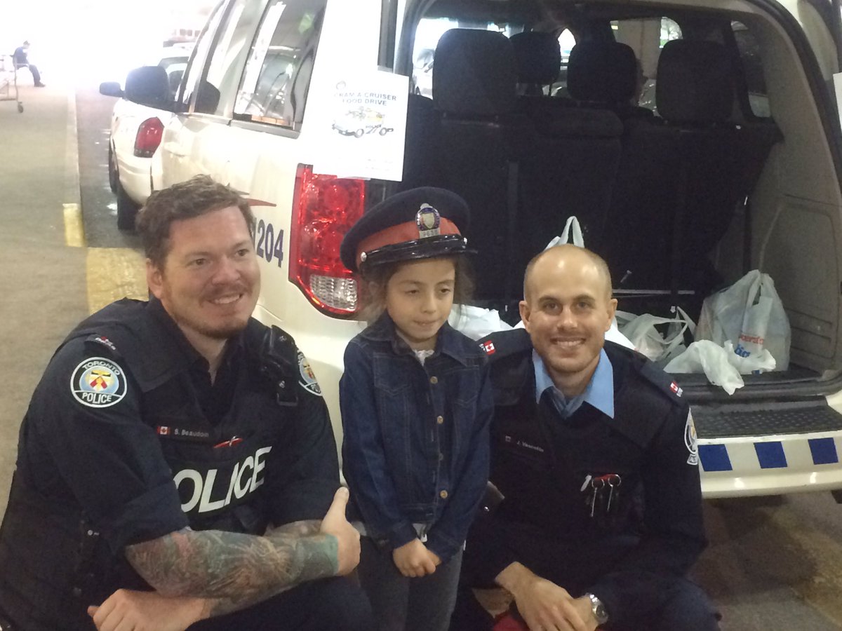 TPSAux12Div's tweet photo. More from #cramacruiser 12D at #rcss superstore Weston and 401. #Partnership @battingfourth #12div ^jk https://t.co/EpPAkfEgAI