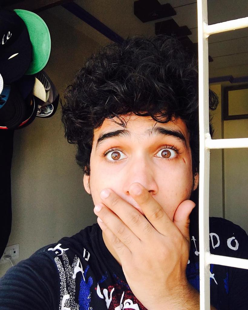 _iamfaisalkhan_'s tweet photo. "I do like to Shock &amp; Surprise people.When it's all in good fun,of course." #behappy #Clickselfies https://t.co/FkSgqF19K0