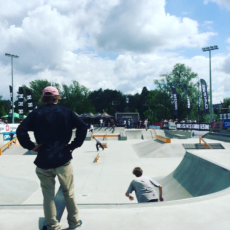 keatsy09's tweet photo. It was going so well... They called my heat, then the rain came ⛈⛈⛈ #flowgrindcontest https://t.co/DTF5M4BpsI