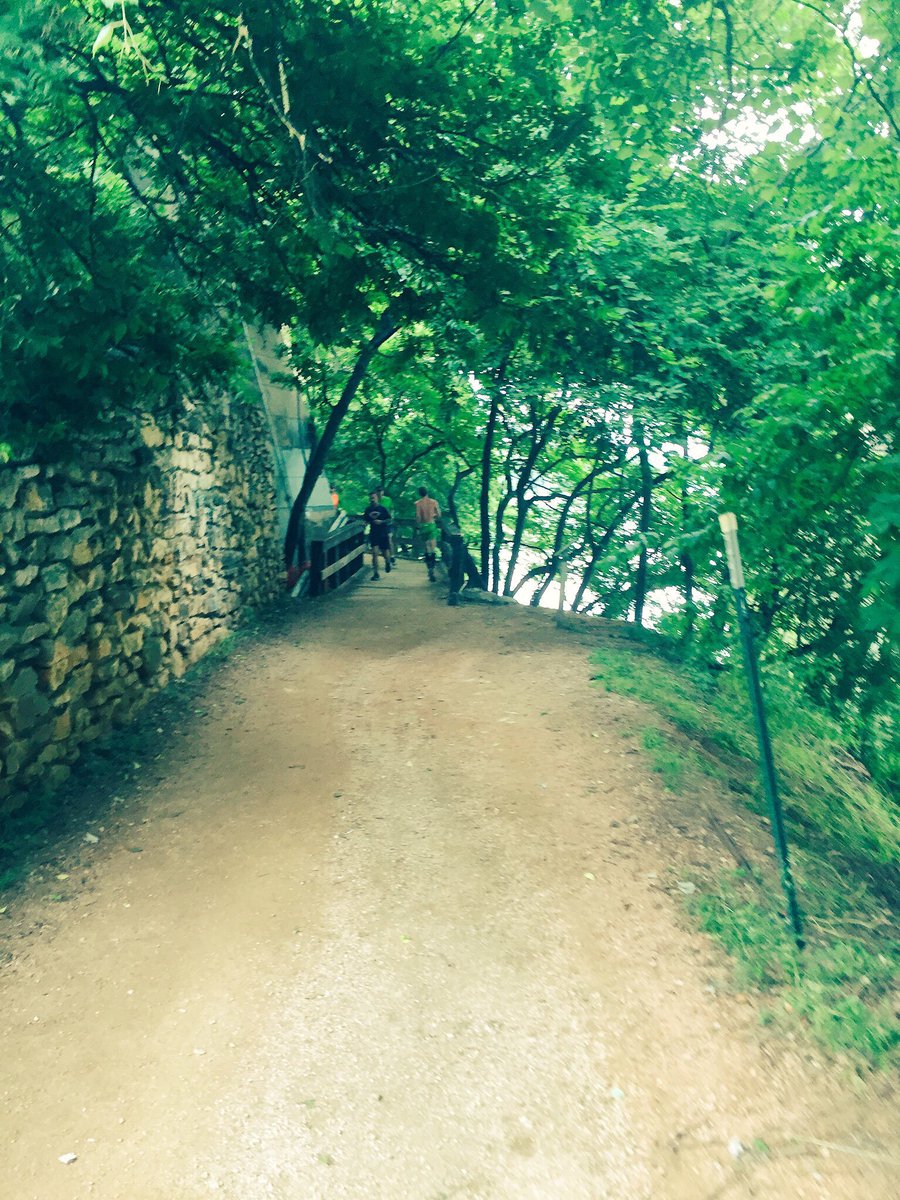 tammy_pitts's tweet photo. Such a nice run this morning around Lady Bird Lake #fourseasonhotel #austin #feelatpeace https://t.co/4Kgy1TlK8H