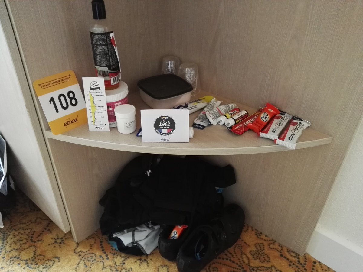 CQRF_RacingTeam's tweet photo. #LaLook #granfondo #108 @jluc_malherbe ready for tomorrow morning https://t.co/0EIL4iN0kr