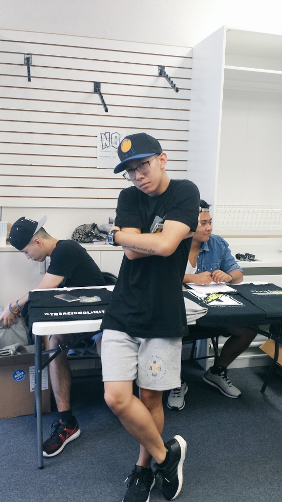 NoLimitOrlando's tweet photo. what up Orlando @markuspebenito is in the house and rockin some of our new gear!! Warm ups are about to start!! https://t.co/wyrshPxNkl