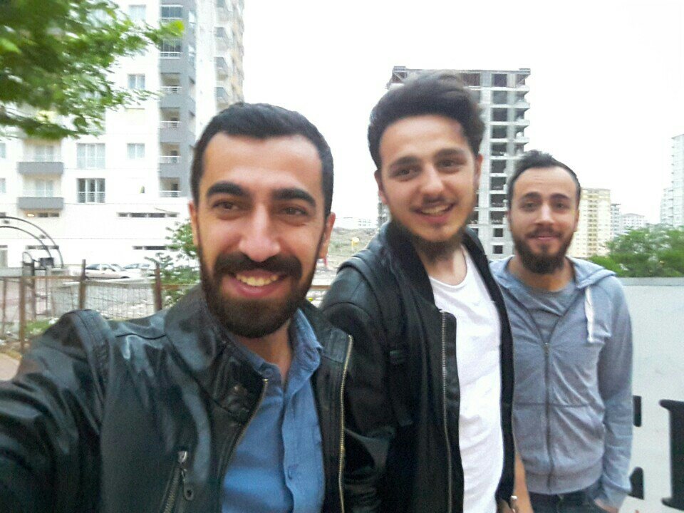 3 ardeşenli ☺ (@ Anayurt in Talas, Kayseri w/ <a href="/akif_nder/">Mehmet Akif Önder</a>) swarmapp.com/c/310CtFuBSM5