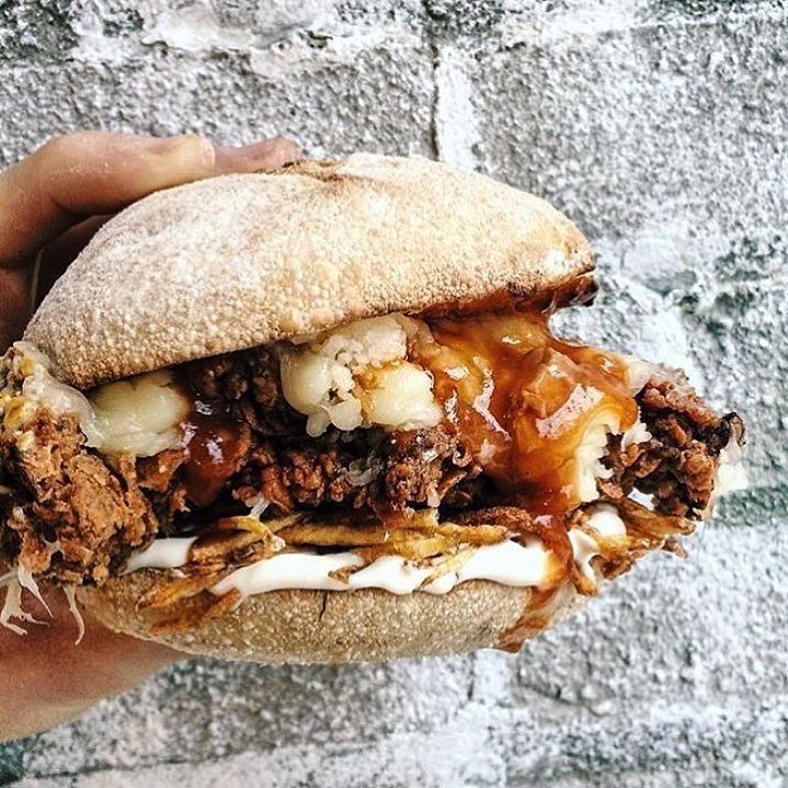 Tastetoronto On Twitter Fried Chicken Poutine Sandwich Malt Vinegar Mayo Fried Potato Sticks Porchetta Gravy Cheese Curds Taster