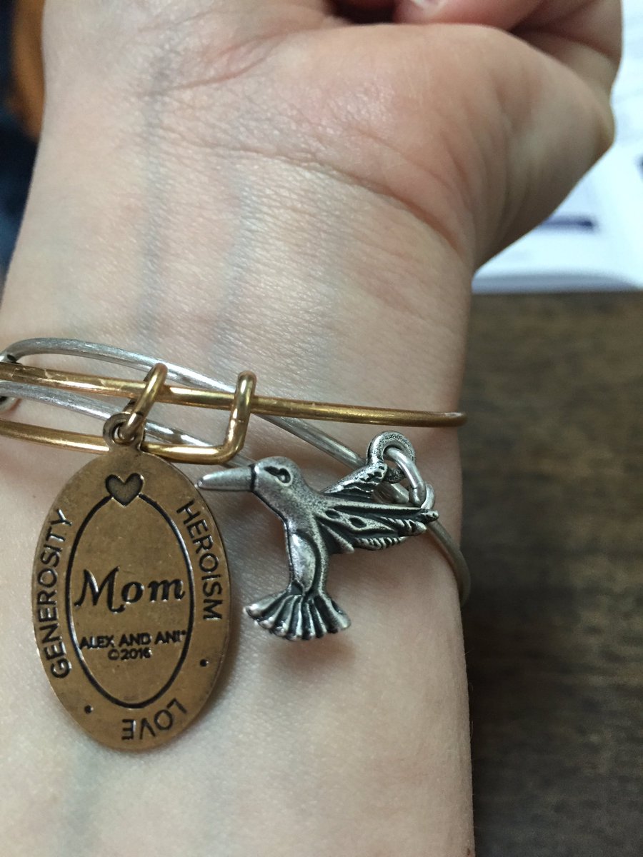 feather_loops's tweet photo. @FloraGems thank you 4 my mother n I's #alexandani bracelets 4 your #Mother'sDay giveaway! I love my #hummingbird! https://t.co/R0GV0j5gZj