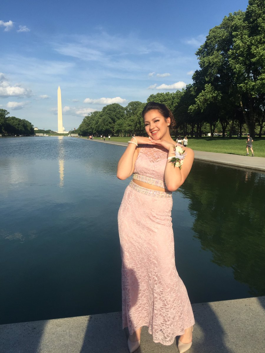 isabelbrunss's tweet photo. PROM 🗿 https://t.co/lAI3KMkfsr