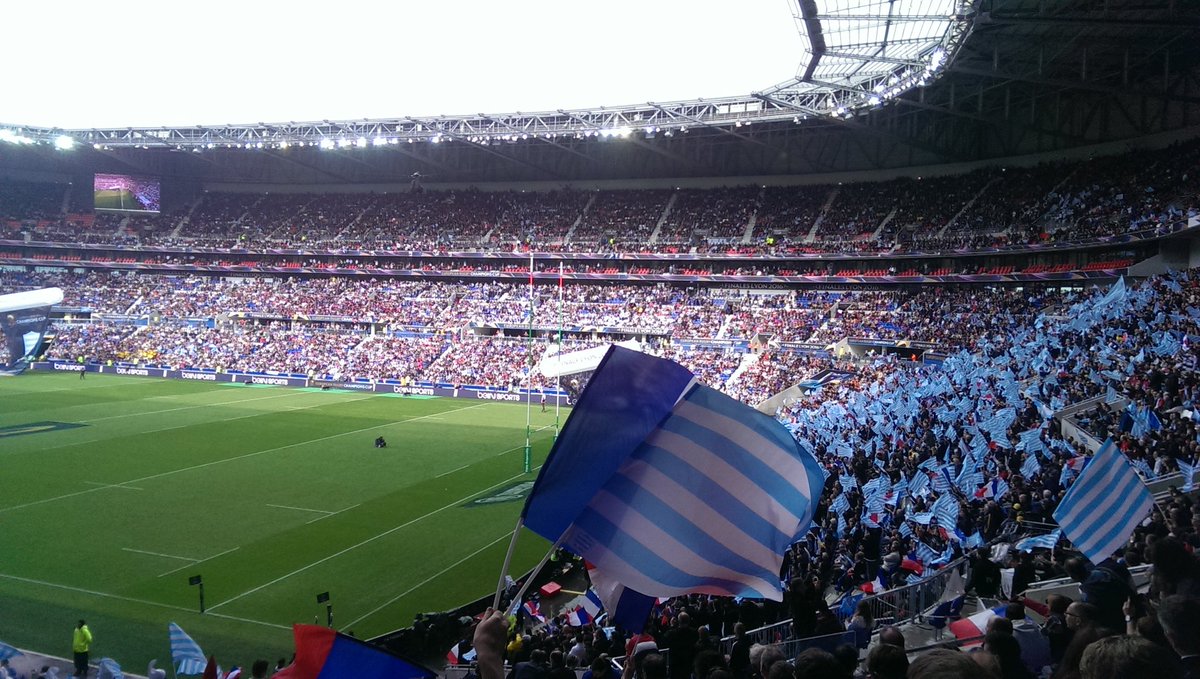 courterz87's tweet photo. Racing fans in good voice, although the team isn't really reflecting that #championscupfinal #Lyon2016 https://t.co/isCwpX3LJ4