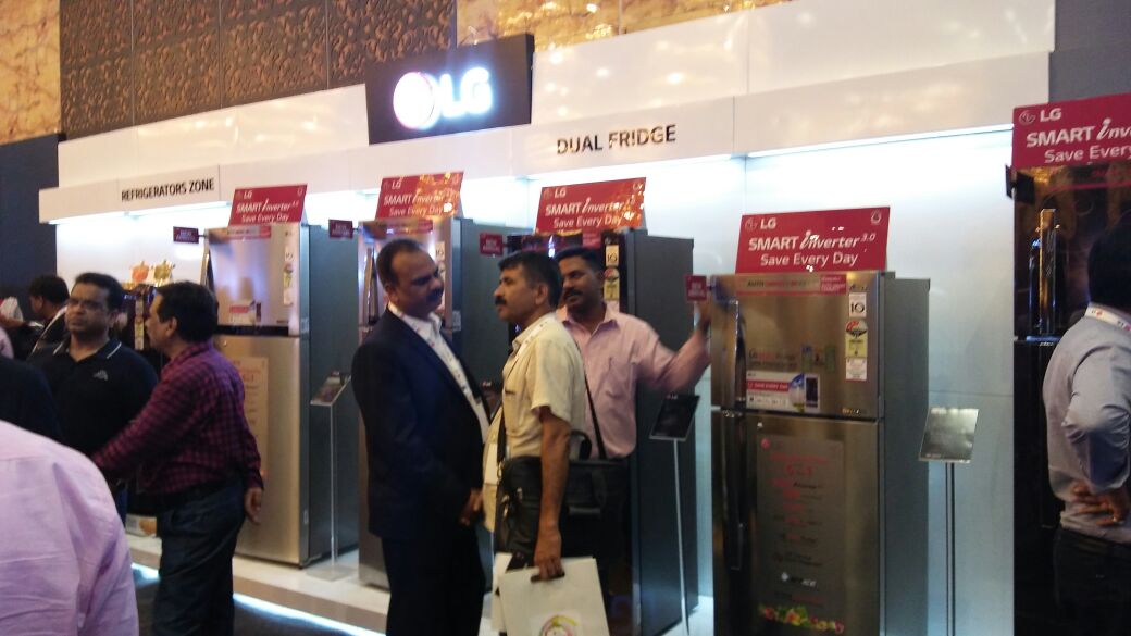 LGIndia's tweet photo. Here is a glimpse of 1st day at #LGTechShow2016 - Lucknow. https://t.co/IliGel2XaW