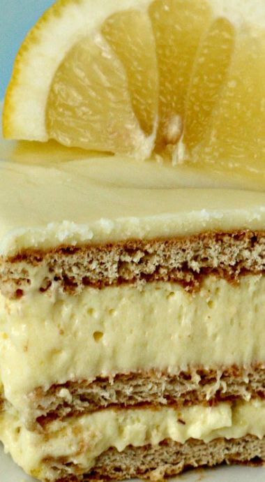BakingHacks's tweet photo. Lemon Ice Box Cake... https://t.co/wxYMt3oXWP