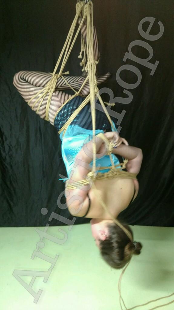 #ropesuspension#shibari#kimbaku#bondagesuspension#submission#submissive#damselindistress#ropebondage#BDSM#slave