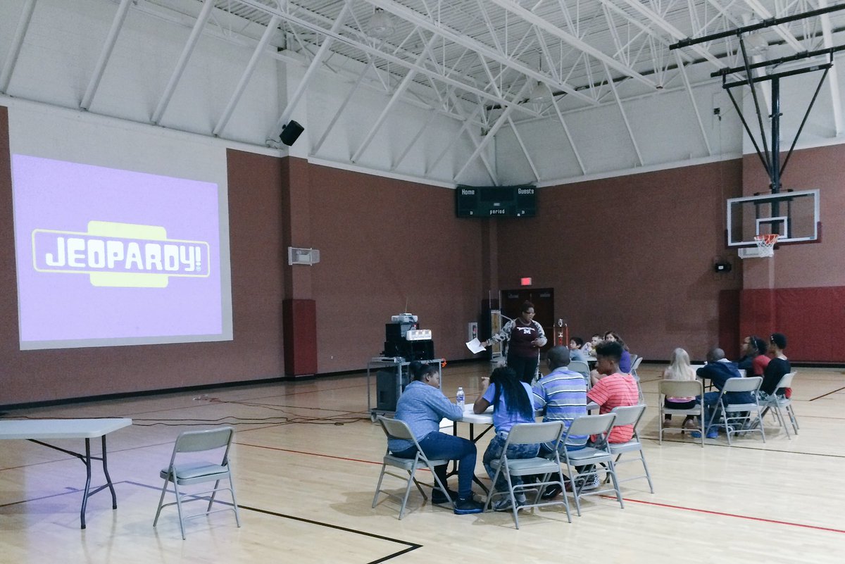 AudubonYMike's tweet photo. Knowledge Bowl Anyone? It's Game Time @pfvYMCA @zrboone @GeneyRosay @Rejazz2015 https://t.co/ANXj1XcEaA
