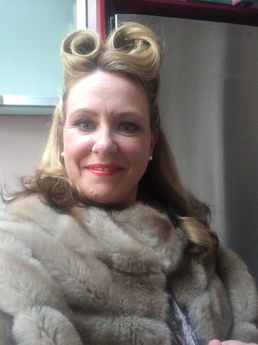 King_Comms09's tweet photo. @MUAPAIGER #beyondthecallofbeauty thanks for our looks https://t.co/bW8YWBuPLT