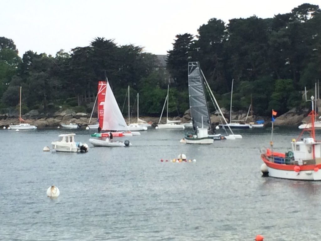 GrandeurNaturev's tweet photo. Fin de journée, les #Diam24od rentrent au port #MultYCO https://t.co/uh6bdTog8u