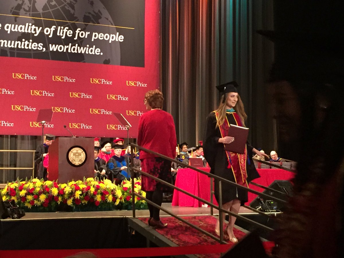 UscUpd's tweet photo. Congratulations to the Class of 2016! #PriceGrad #USCgrad @usc_healthmgmt @USCPrice @SchaefferCenter https://t.co/RLPkbpfPPg