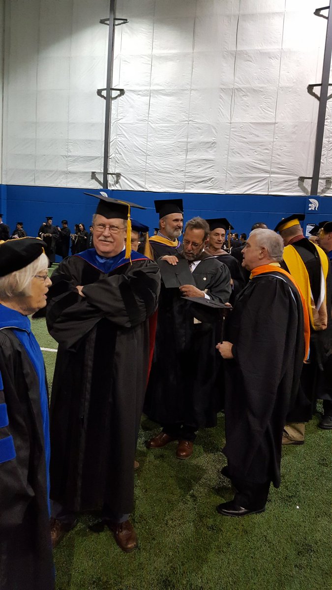 dbqmark's tweet image. Facilty waiting to celebrate with students. #2016UDgrad