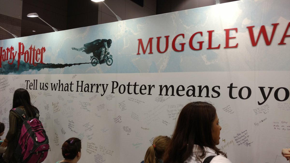 ReutherHeather's tweet photo. Having a great time at #BookCon2016! #WeAreReuther https://t.co/DwfpbHpAx2