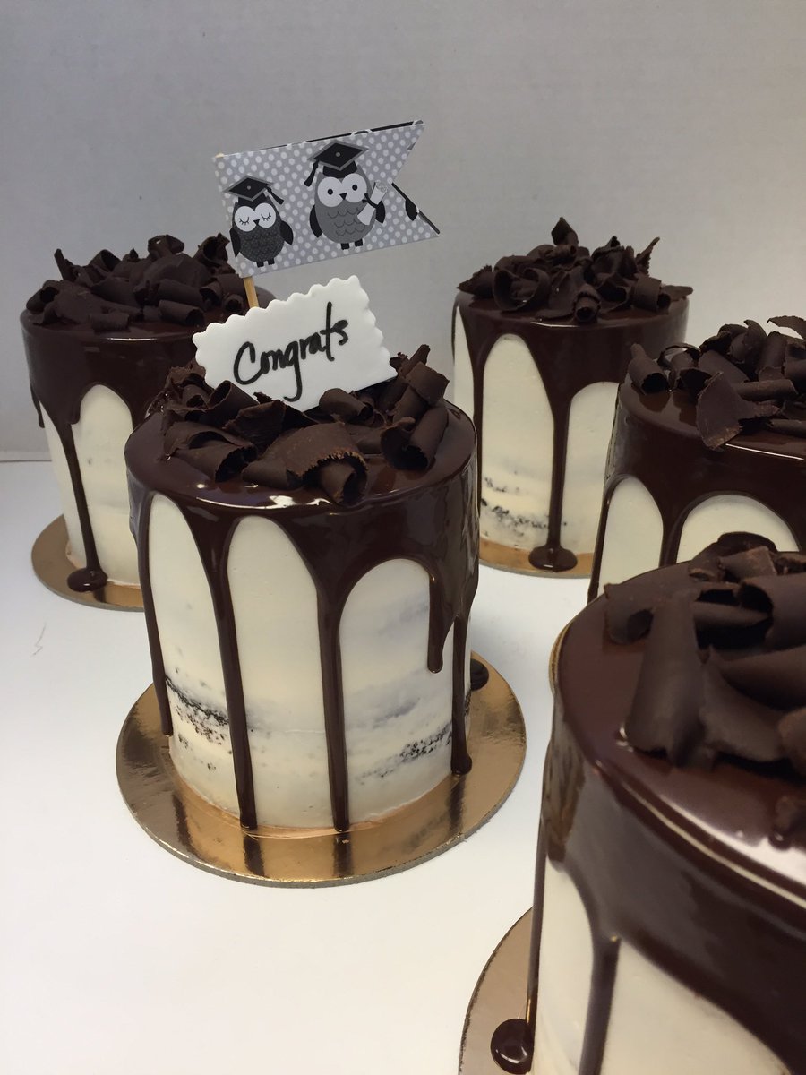 cakeCOUTURE's tweet photo. Happy Graduation!!! 
We are proud of you!!!
Celebrate with a Chocolate Haupia Cake. https://t.co/OBK87MaKz6