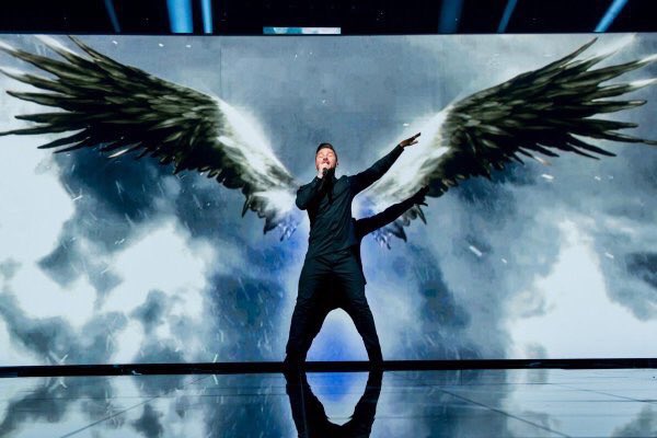 ПРОСТО СМОТРИТЕ НА НАСТОЯЩЕГО ПОБЕДИТЕЛЯ ЕВРОВИДЕНИЯ 2016 #Eurovision