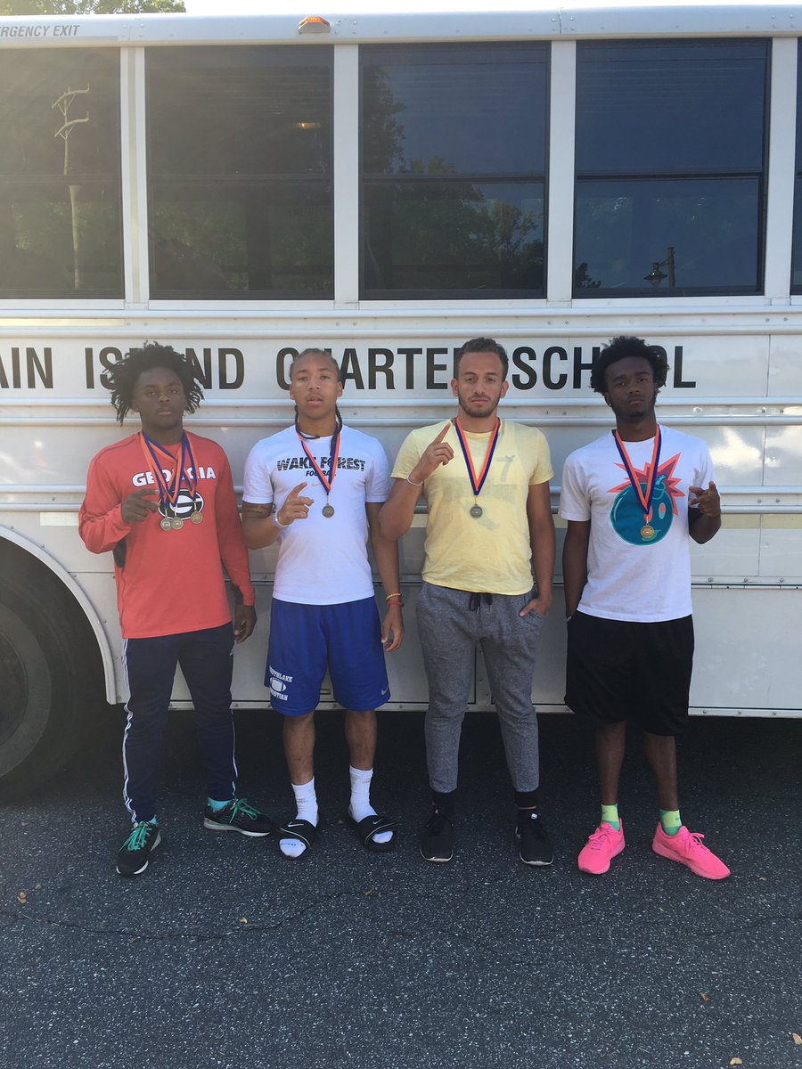 ItsJava7's tweet image. Me and the boys came up and dominated that 4x100 at regionals! @Aapri_8 @LaceMy_Sneaks @_jerrin1