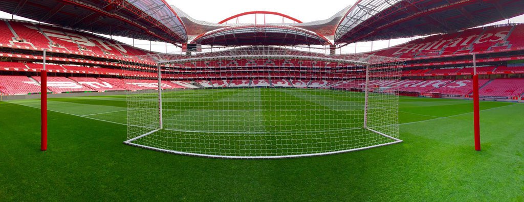SLBenfica's tweet photo. Hoje é dia... #Juntos https://t.co/aSIO1S2KqF