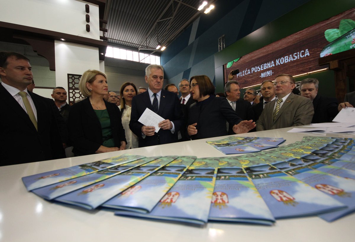 predsednikrs's tweet photo. Oтворен 83. Међународни сајам пољопривреде у @NoviSadGrad https://t.co/no72nu4knC https://t.co/wd39oXdeQN