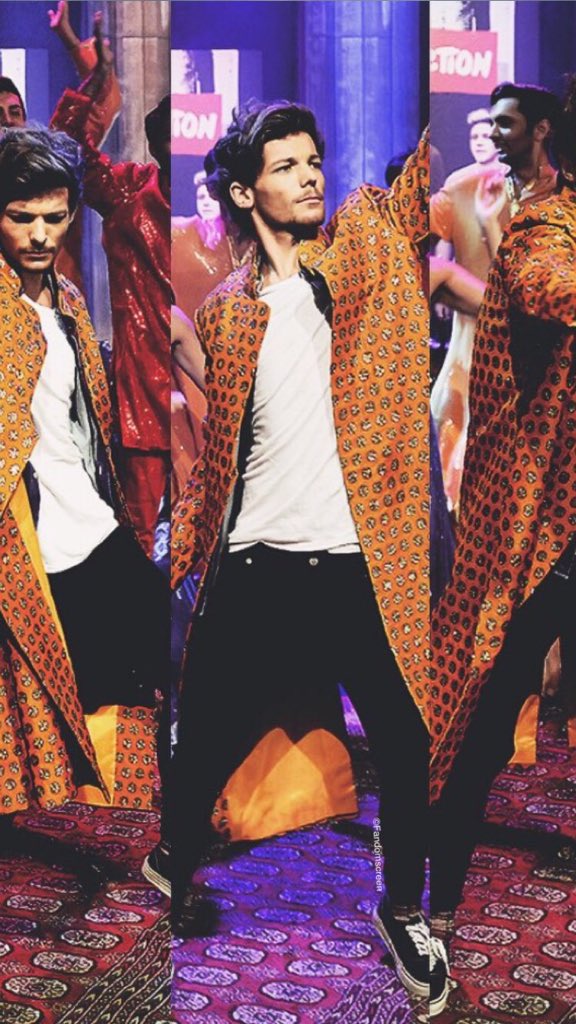 Fandomscreen's tweet image. Louis 1DDay lockscreen!
RT if saved!!