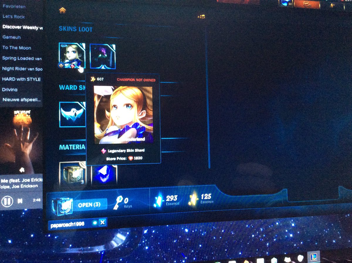 ItsTommyVee's tweet image. 2 chests.... = ANNIE IN WONDERLAND + SUPRISE PARTY AMUMU LUCK IS ON MY SIDE!!! #LeagueOfLegends #hextechchest