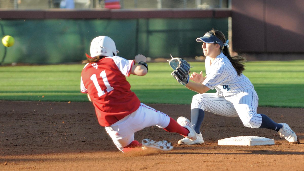 Meet Danielle Mavridis.
<a href="/USDSoftball/">San Diego Softball</a> starting SS ✔️
Highest major GPA in 2016 class ✔️
Baja racer engineer ✔️