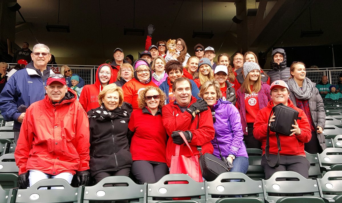 CindyIsaBAMF's tweet photo. Thnx 2 #MarksMiracles who raised $3000 4 research #TCHeartWalk.Thnx 2 @MHIF_Heart 4 work on #LVAD FDA trial #blessed https://t.co/erT3h6xbiy