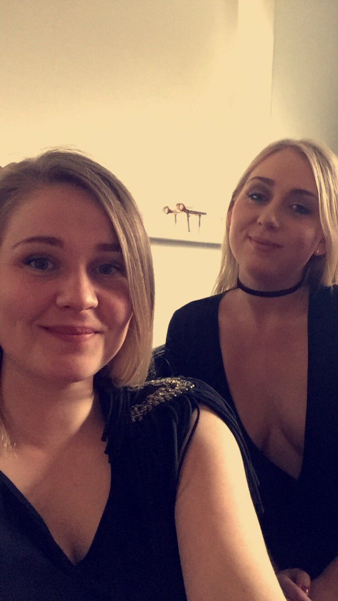 Afhverju sendum við ekki <a href="/olgalilja69/">LOLgalilja</a> í euro? Myndum rústa þessu