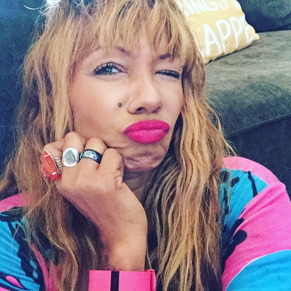 ValentinaMedium's tweet photo. How I look when I don't #trust people. #ManyLooks #LifeWithV #follow https://t.co/ERJgvy18k5