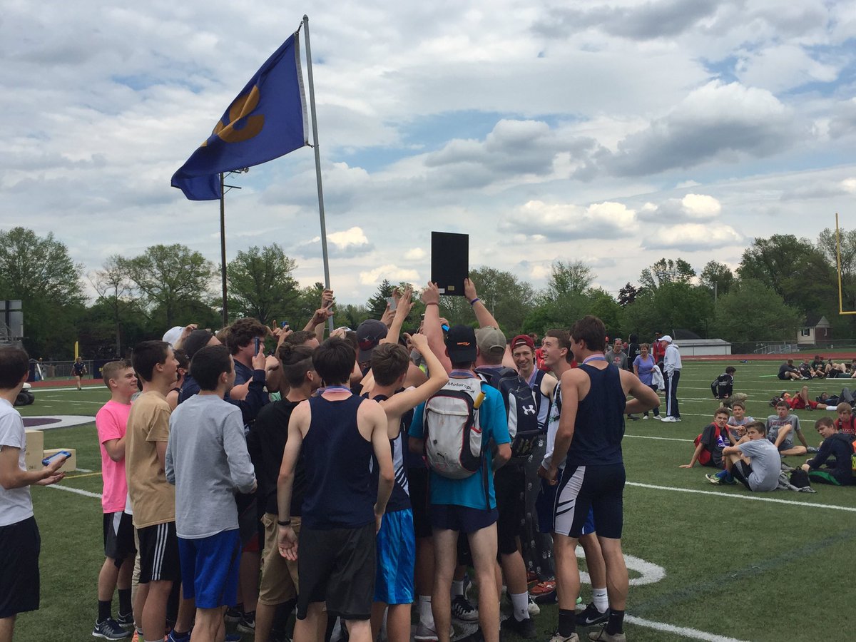Owen_McCue's tweet photo. Spring-Ford Boys are the 2016 PAC-10 Champions. https://t.co/PMfitA08eB