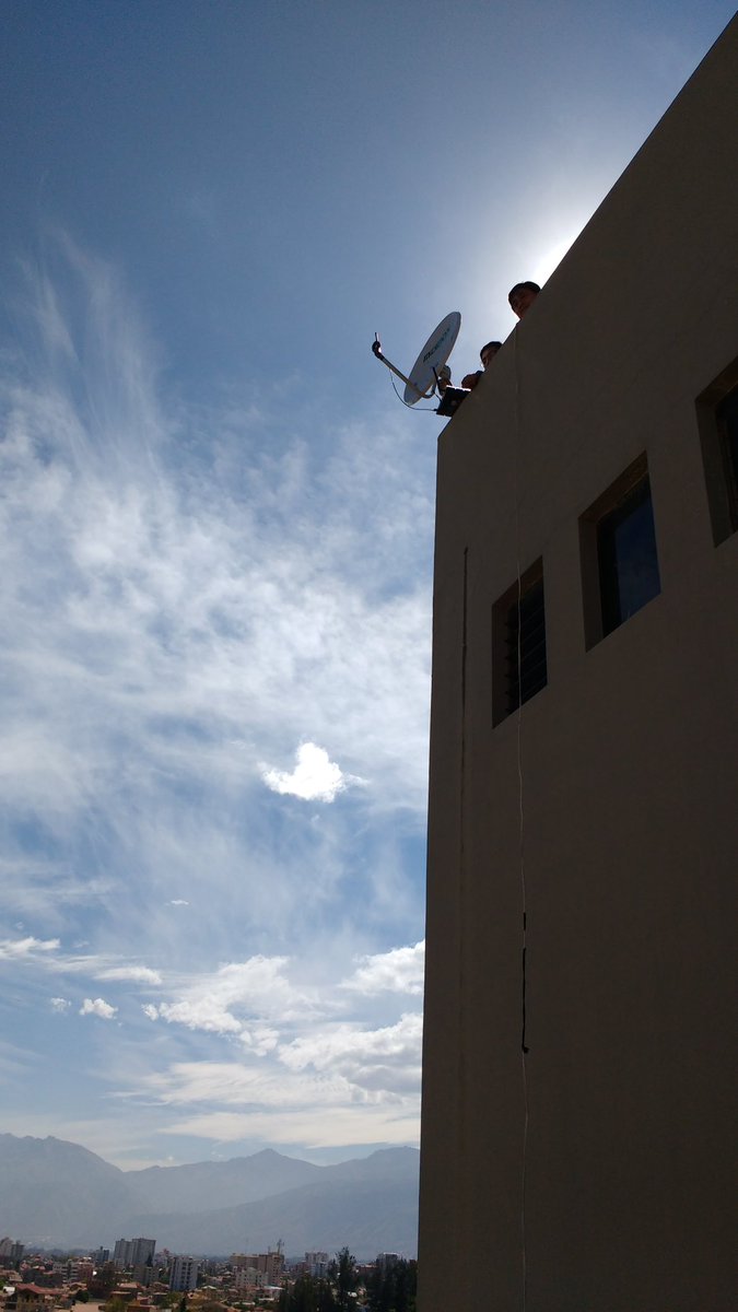 ¡Esto marcha antena en popa! #LaOtraRed cc <a href="/tebot/">Esteban Lima</a> <a href="/lacnic/">lacnic</a> <a href="/Andreakomio/">Andrea Ixchíu</a> <a href="/nicopace/">Nicolas Pace</a>