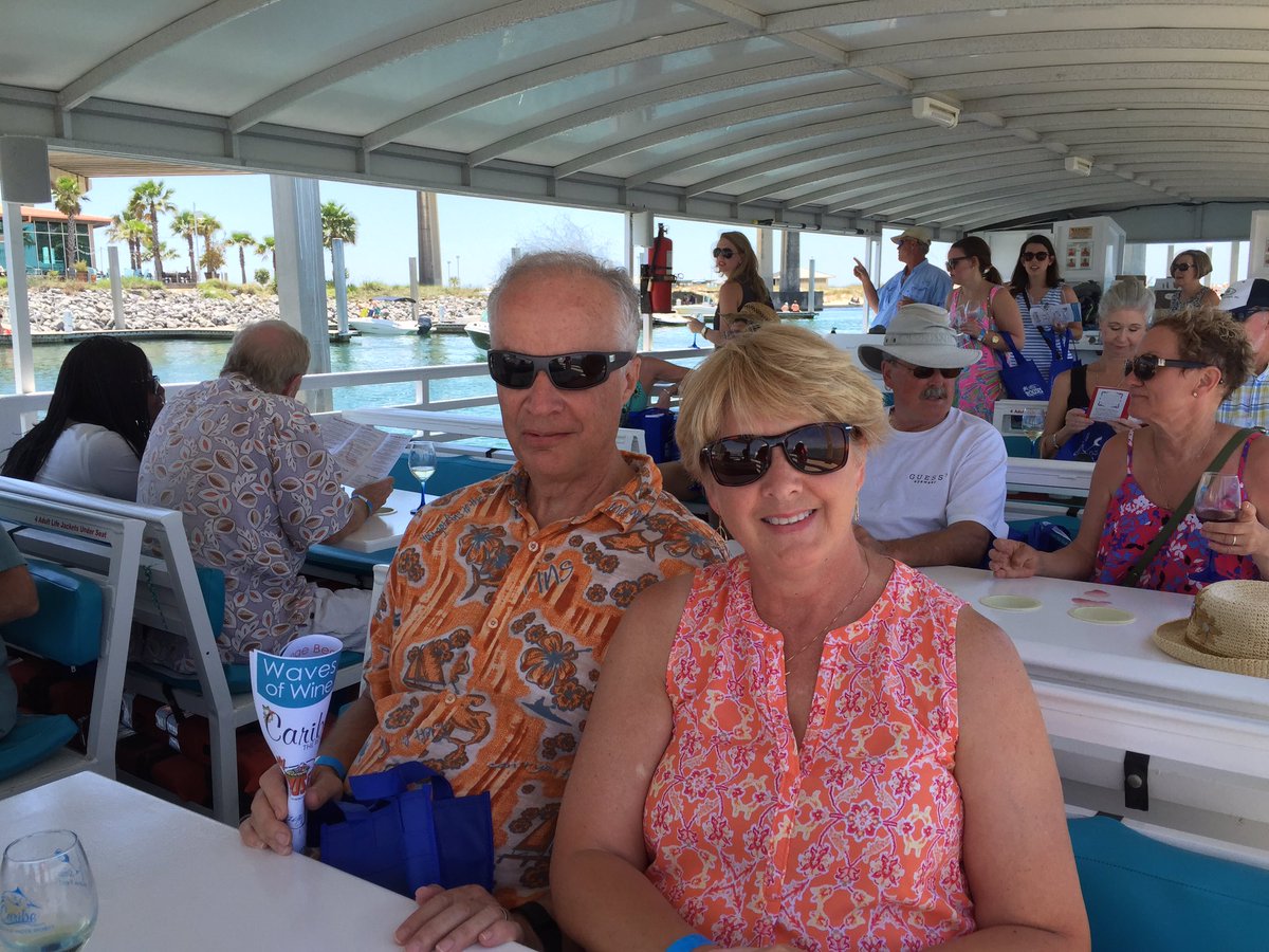 Enjoyed the #WavesofWine with the hubby this afternoon.