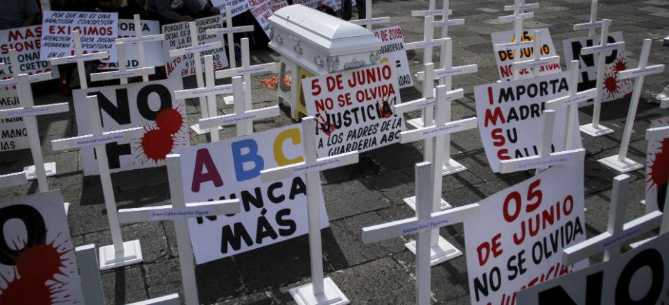 Imponen hasta 29 años de prisión a 19 responsables del incendio en la guardería ABC ow.ly/eZz0300ck05