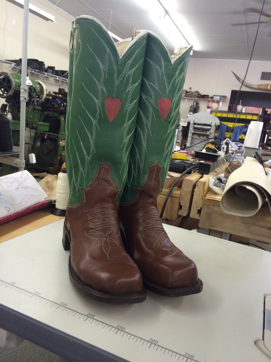rkcustomboots's tweet photo. https://t.co/APoLrMyFrx