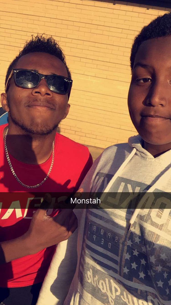 abdullahiam_'s tweet image. Met @FifaMonstah todayy had an amazing time💯