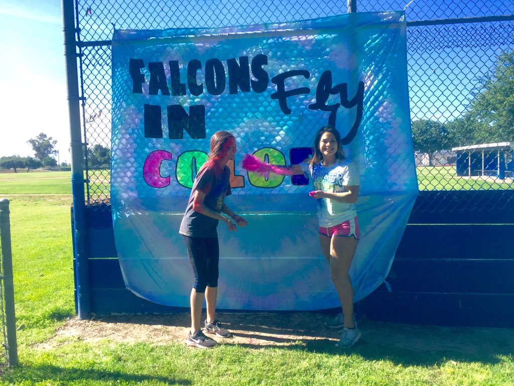 kelssvalencia's tweet photo. Life is better in color🌈 #falconsflyincolor https://t.co/d2OKrd4nGA