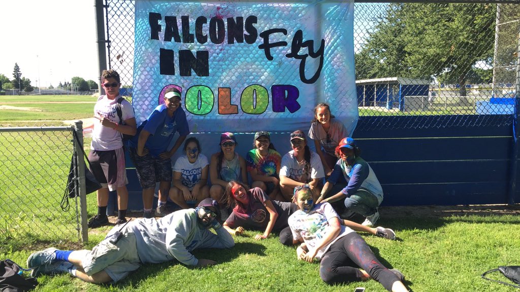 kelssvalencia's tweet photo. Life is better in color🌈 #falconsflyincolor https://t.co/d2OKrd4nGA