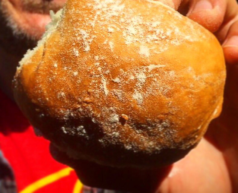 dustybunsbistro's tweet photo. 🎤Dustylicious definition-
Make them BUNS go crazy!
D to the U, S, T, Y &amp; B
#ENZOSTable #Wedding
Local food with DB 🎤 https://t.co/CLl14LFxi8